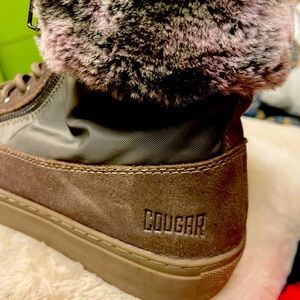 COUGAR ‘Danica’ Grays Suede Rabbit Fur-Trim Lace Up/Zip Hi-Top Sneakers Womens 9